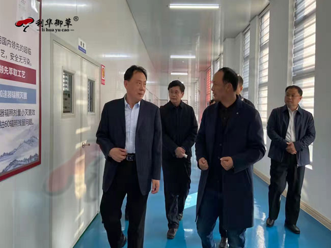 泰安市副市長利華御草